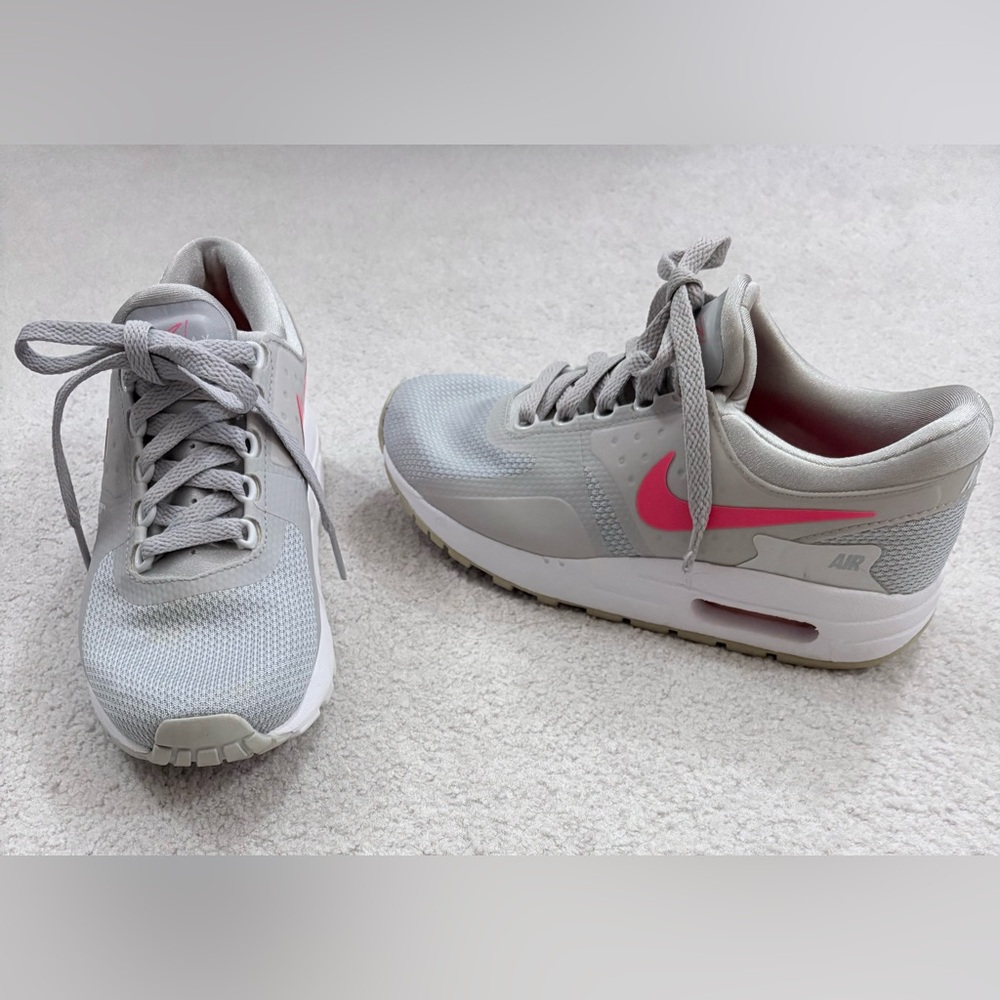 Nike Air Max Gray and Pink Sneakers
